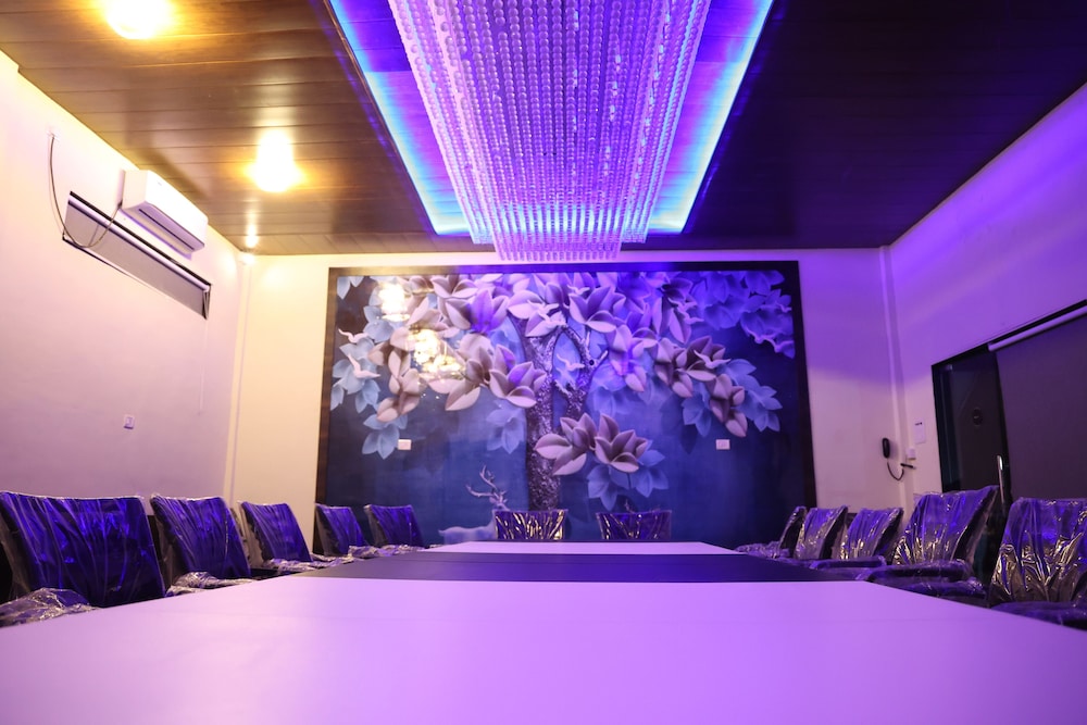 meeting & event spaces
