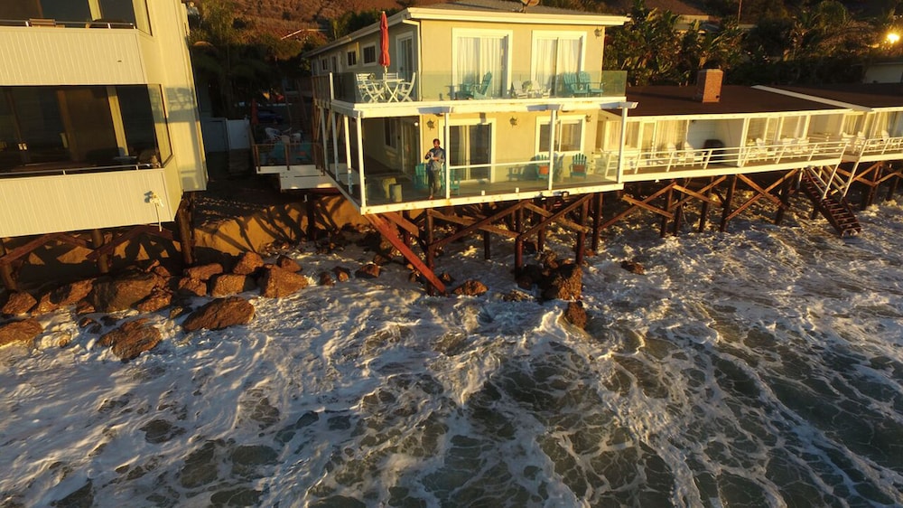 Malibu Beach Paradise Apartments