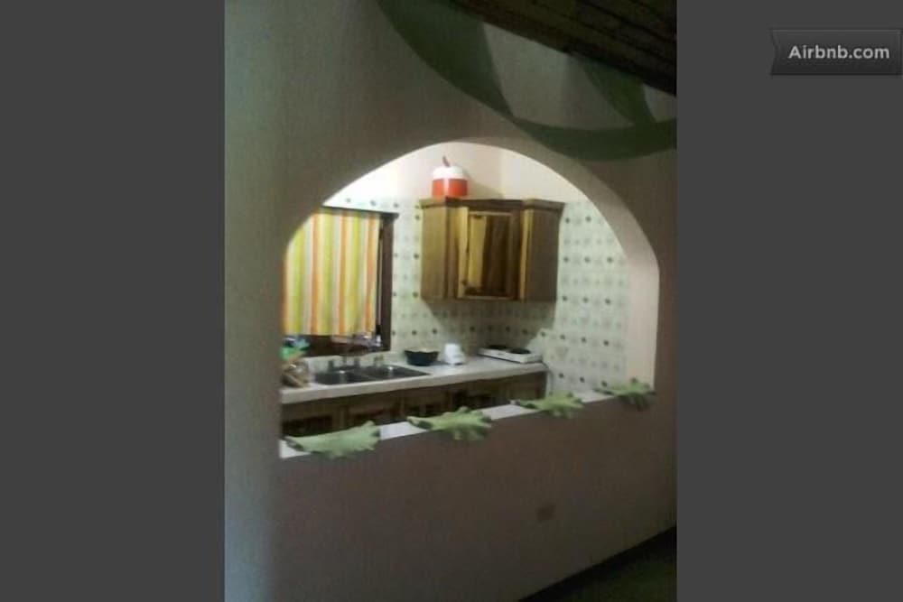 Dolphin Bay Yoga Guest House