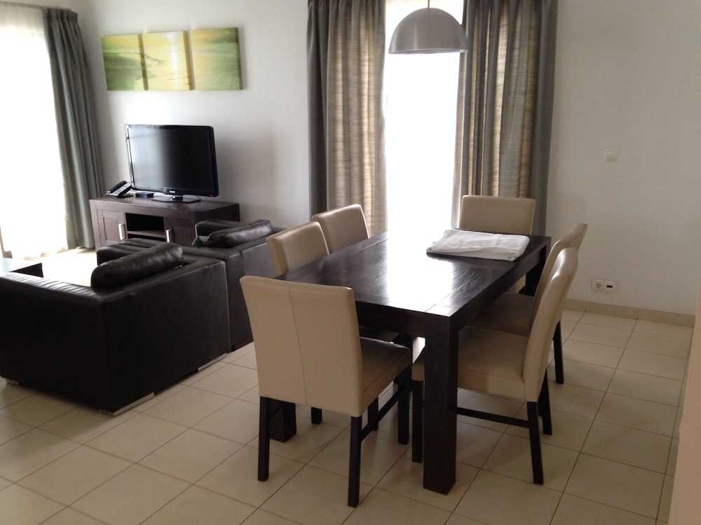 VILLA TORTUGA BEACH RESORT