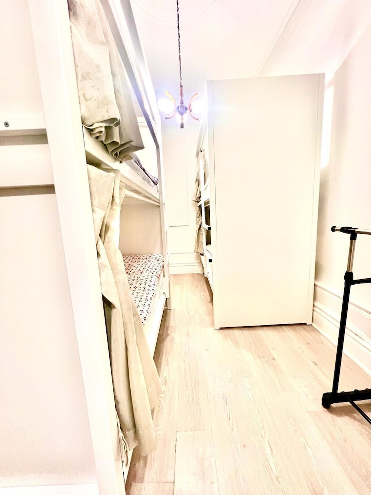 SwissPorto Guest House