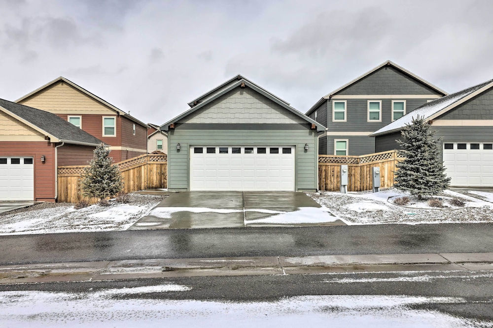 Gypsum Home w/ Patio: Between Glenwood & Vail