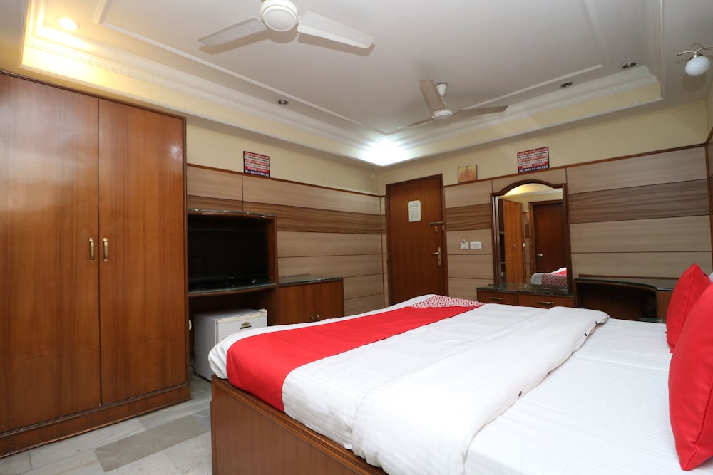 Collection O 3504 Vivek International Hotel view 4