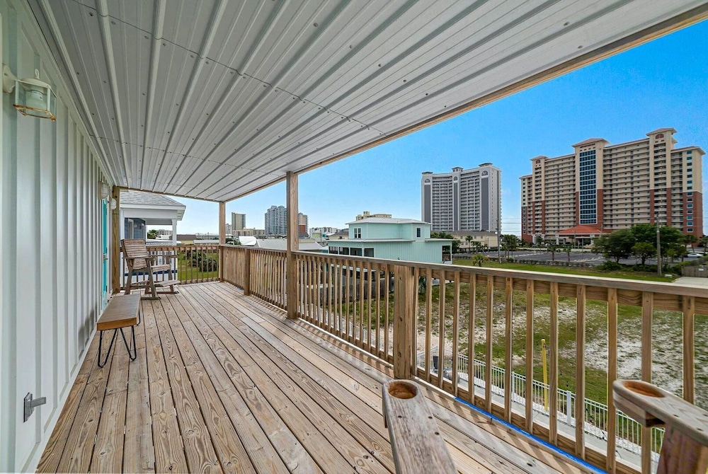 Pipedreams 333 W 4 Bedroom Home