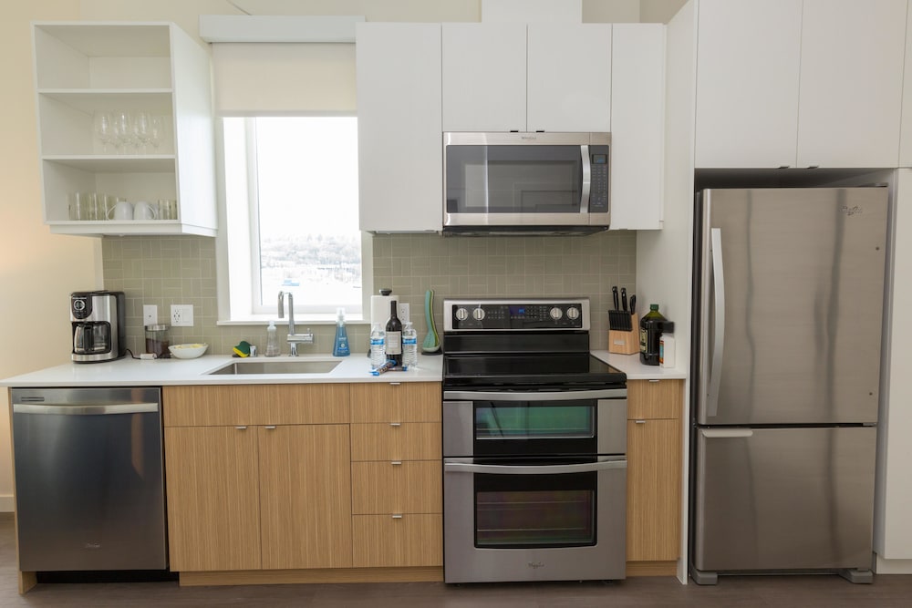 Domicile Suites at Marina SLU