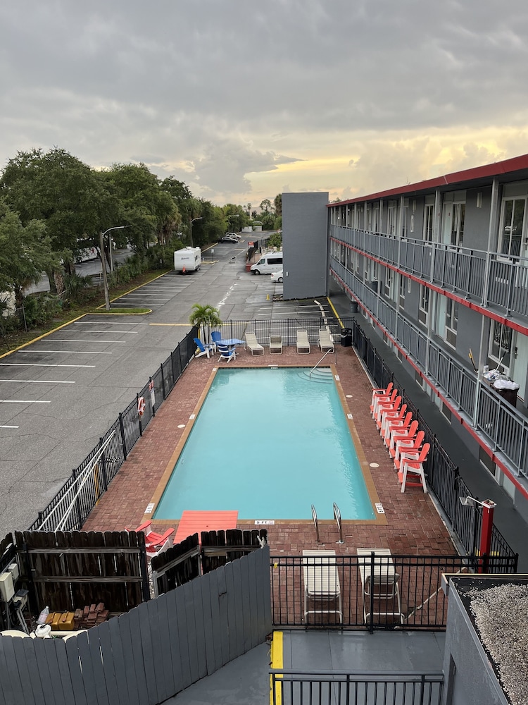 Travelodge by Wyndham Orlando / Heart of International Drive
