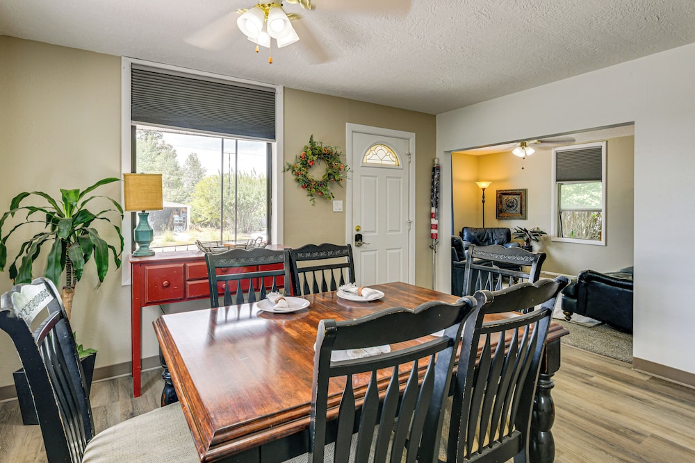 17 Mi to Bear Lake: Lovely Family Home!