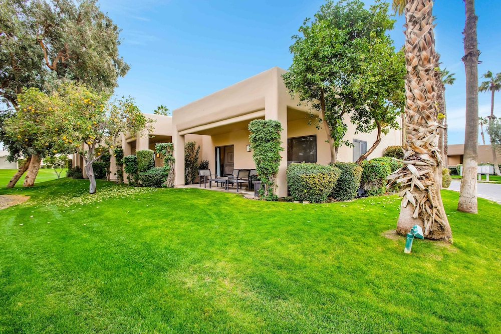 Desert Paradise Retreat
