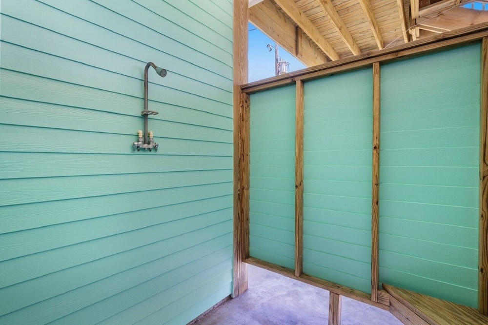 Pelican Post 3 Bedroom Home