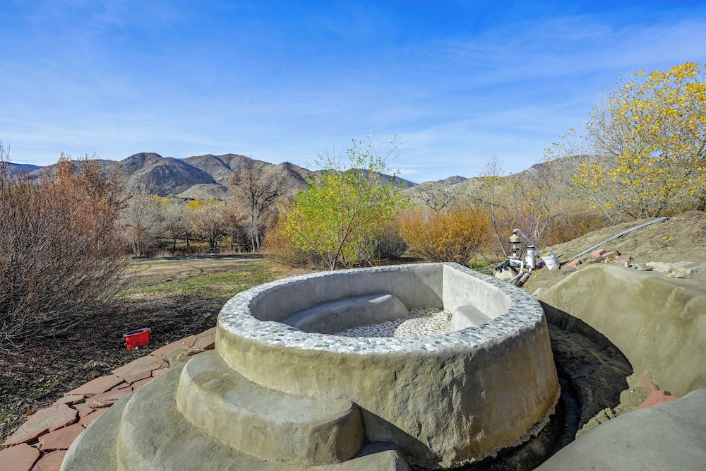 Mtn-view Weldon Home: Walk to Pacific Crest Trail
