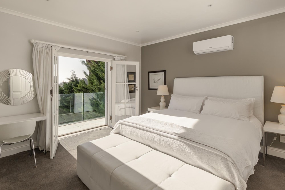 Incredible 6bed w Pool in Camps Bay Villa Galazzio