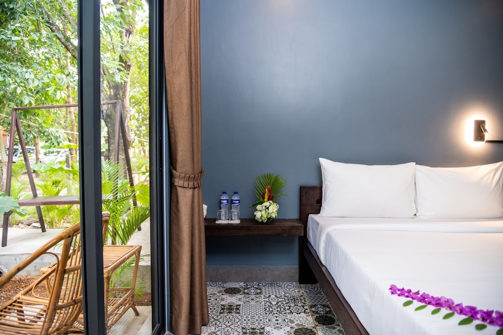 River Nest Hostel