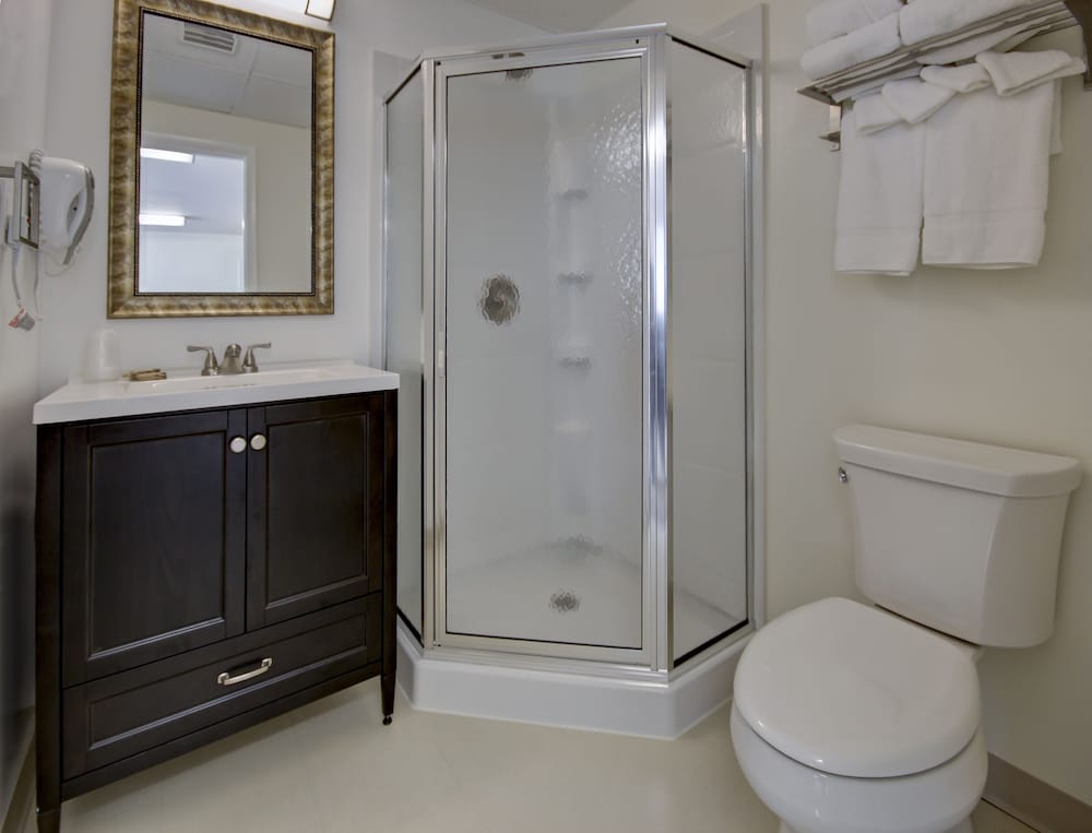 The Wellington Hotel & Suites Oceanblock