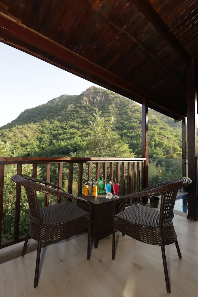 Vasant Kunj Nature Resort