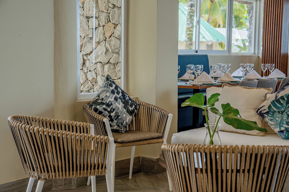 Coral Costa Caribe Beach Resort - All Inclusive - Property Image 86
