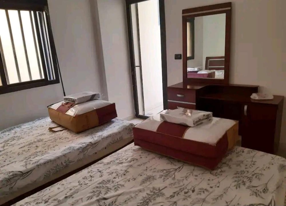 Stunning 4-bed Apartment in Ain Saadeh view 2