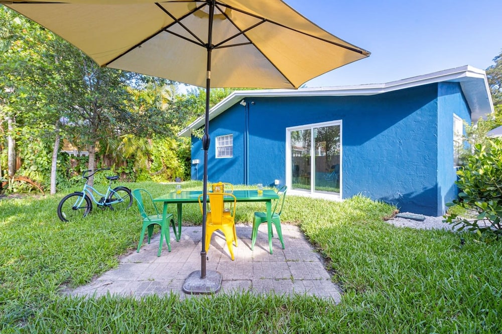 Beautiful 2 BR Apartment - Bright and Spacious