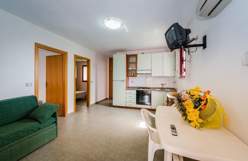 Villaggio Punta Alice Srl