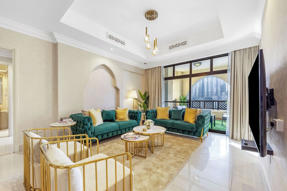 Durrani Homes - Heaven on Earth collection 5BR with panorama Burj Khalifa and fountain views