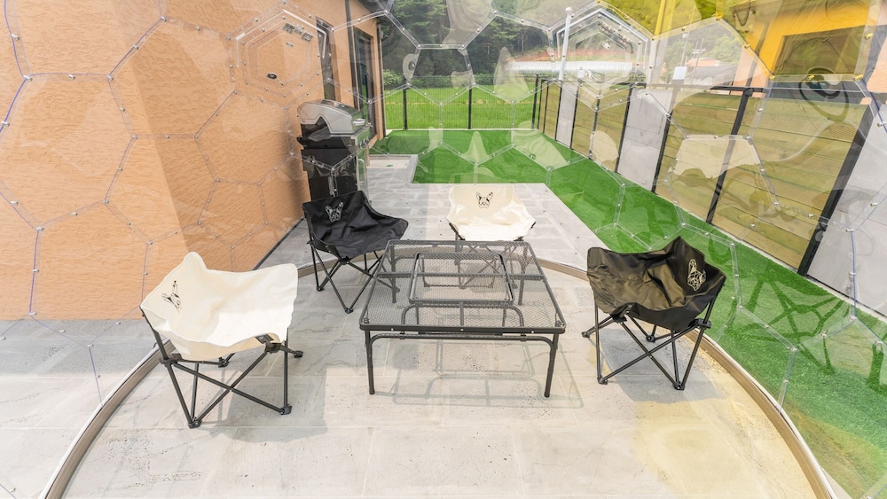 Taean Aloha Oe Pet Pool Villa