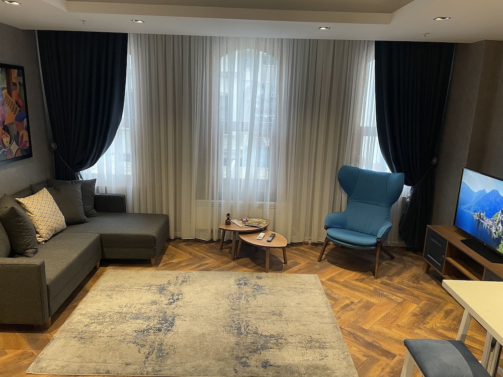 Feri Suites - Image 37