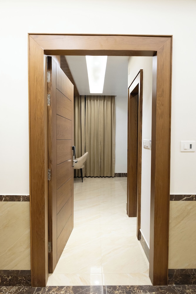 Sitharth Hotel