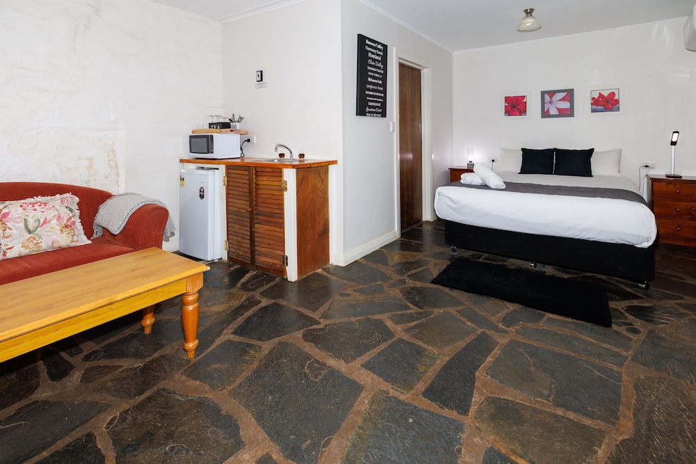 Cape Jervis Accommodation & Caravan Park