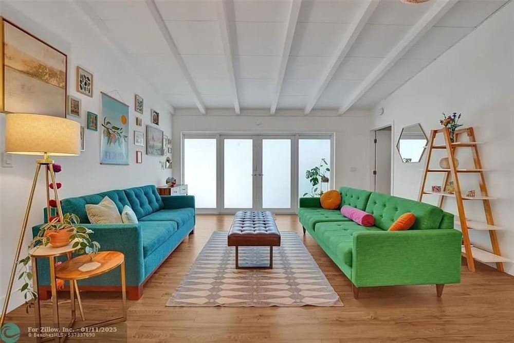 Castaways Casita Saltwater Pool Dog Friendly