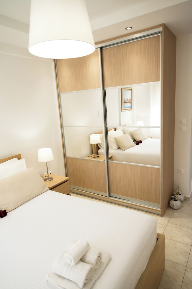 Keratea Luxury Villa - Athens Airport