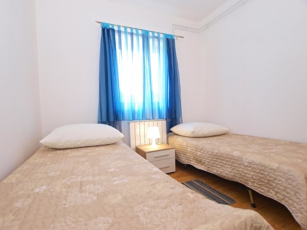 Apartment 1406 view 3
