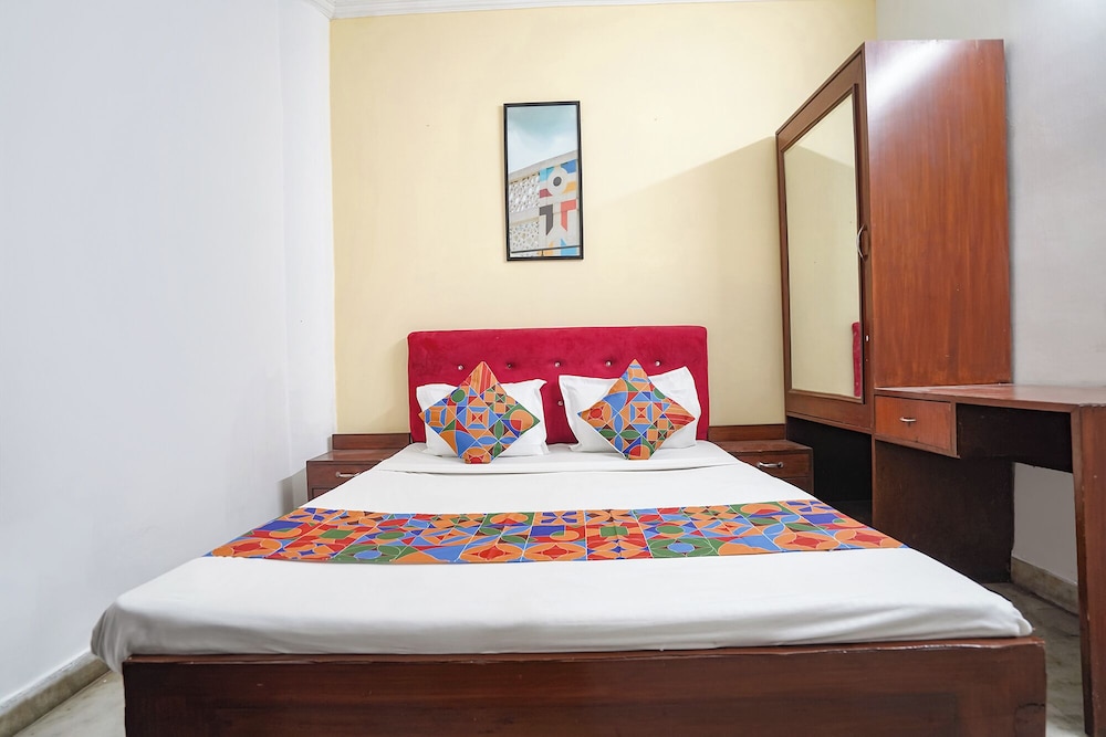 Fabhotel Richa Palace