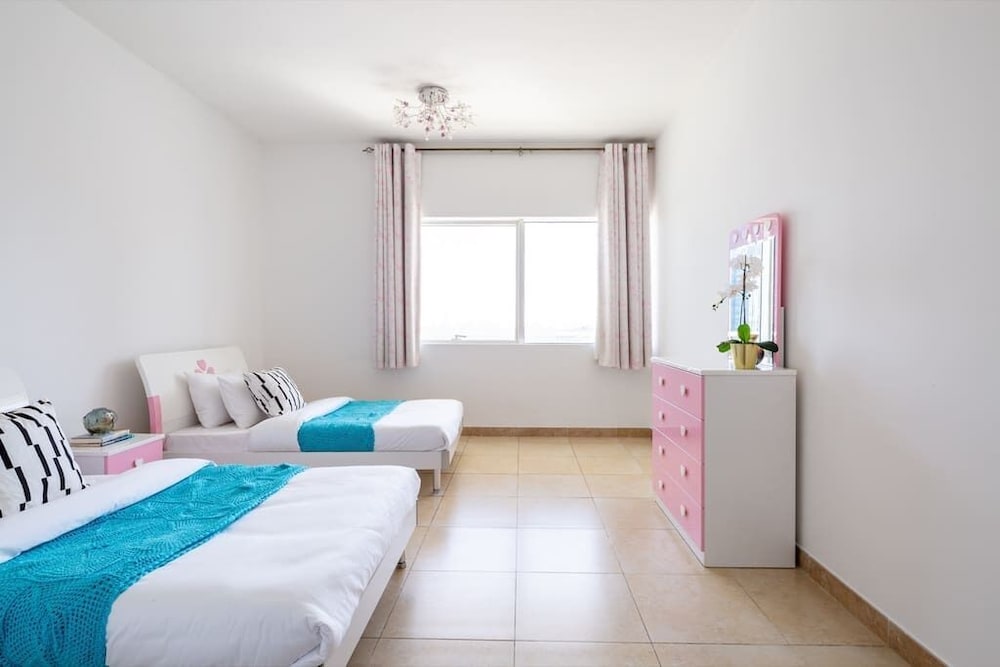 Luxury Living in This Stylish 2BR in Dubai Marina