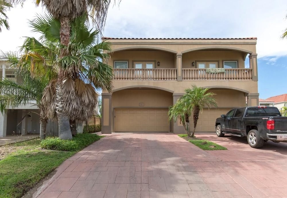 Hotel Casa Picasso 3 BR Home with Private Pool - Image 1