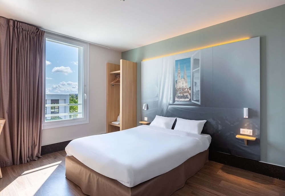 B&B HOTEL CHARTRES Océane