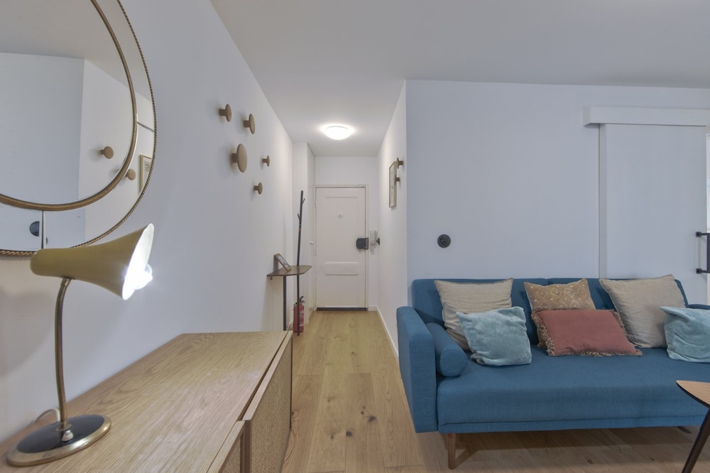 Alfama Design W Terrace by Homing