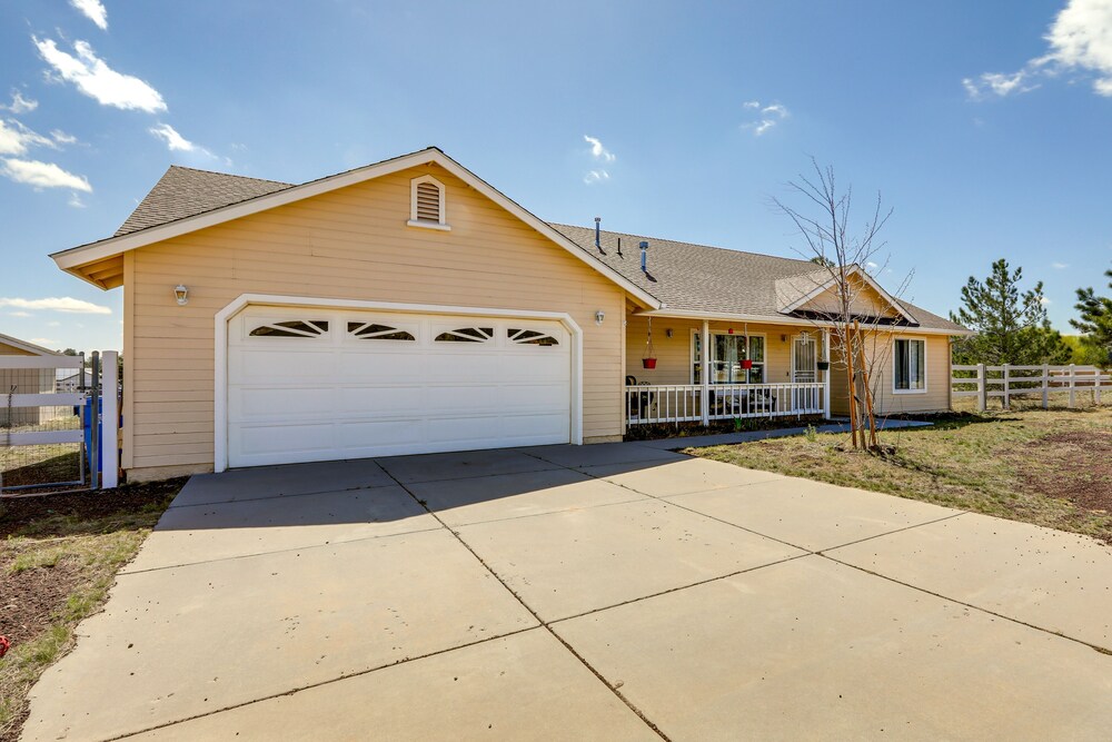 Flagstaff Home w/ Hot Tub & Mountain Views view 4
