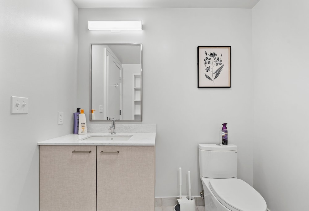 Furnished Apts near Harvard Stadium