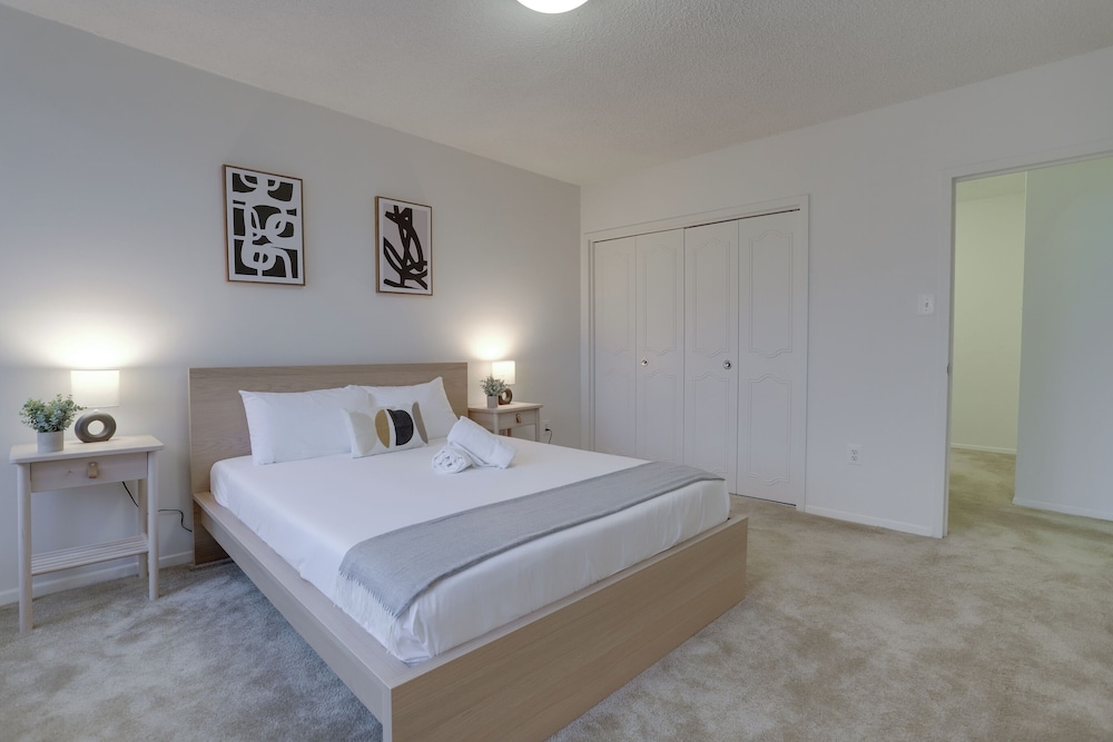 Prime Crystal City Apartments