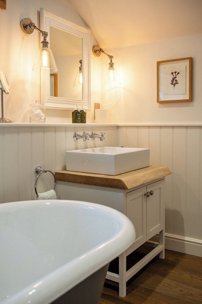 Stunning 6 BB Cottage & Annexe