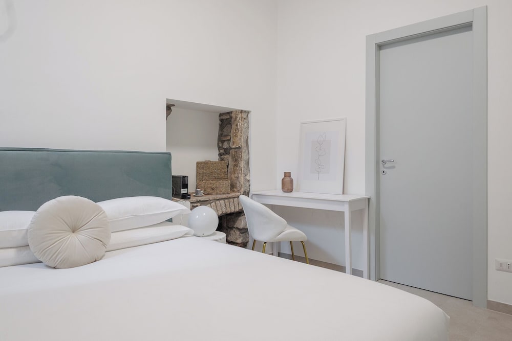 Basco Guest House