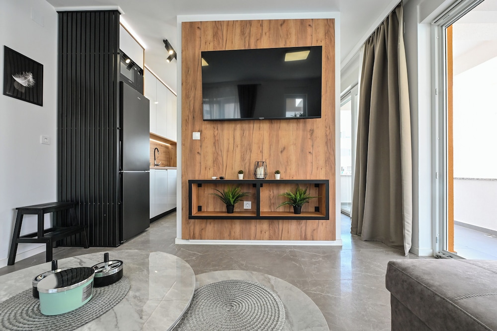 Nova Luxury Residence apartment with private heated pool