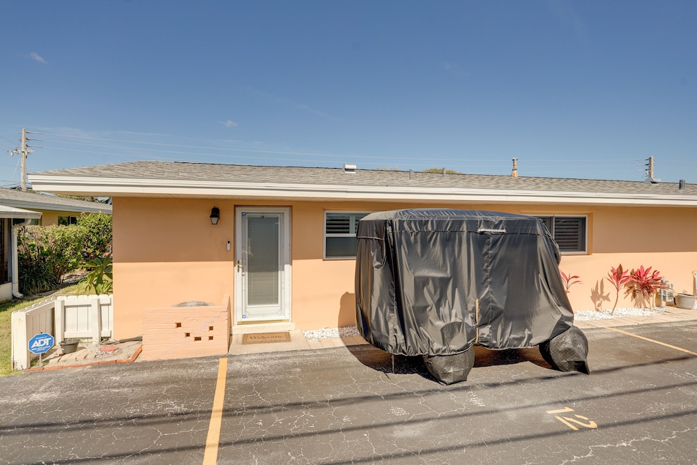 Catalina Cove Condo < 1 Mi to Cocoa Beach! view 5