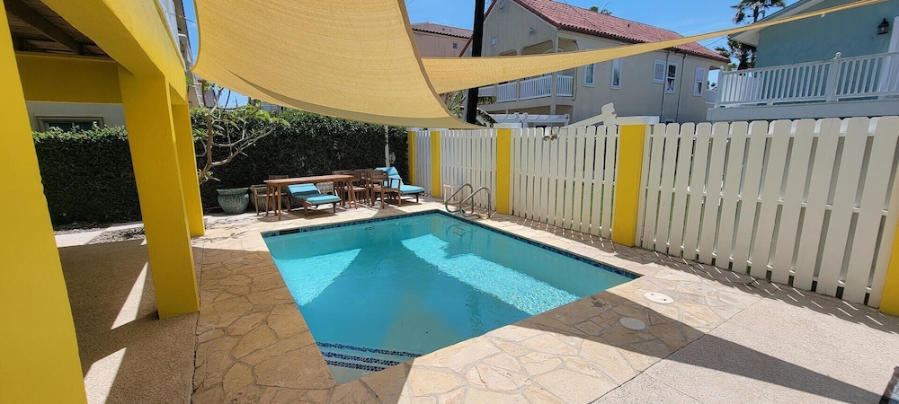 121 Snapper By The Sea 4 Bedroom Home