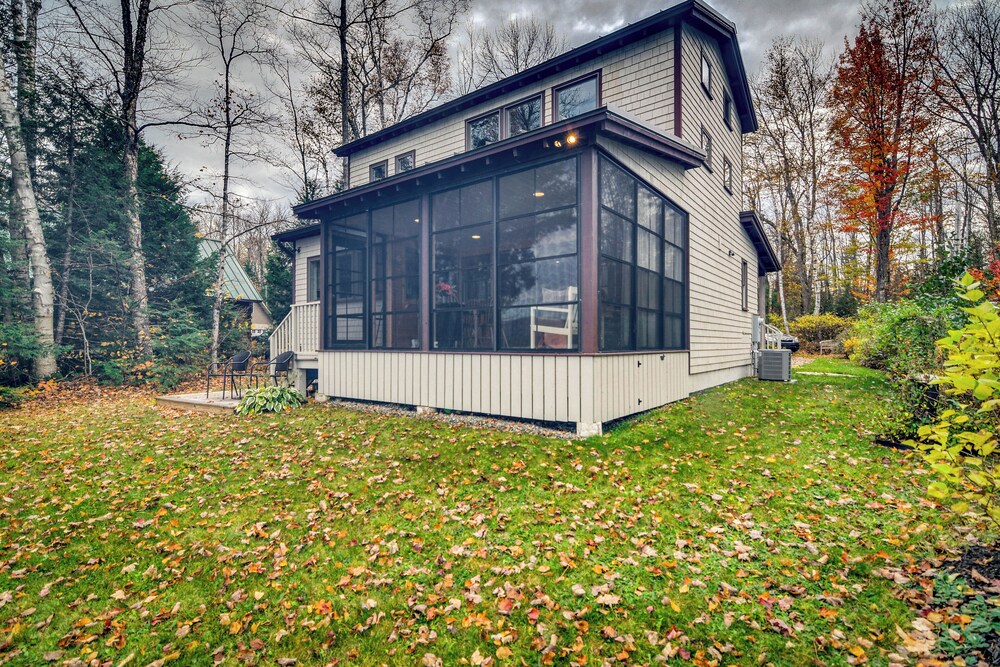 Waterfront Lake Webb Cabin Rental w/ Dock & Views! view 4