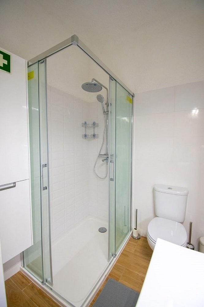 Apt Ruca Centrally Located Modernized Loft With C
