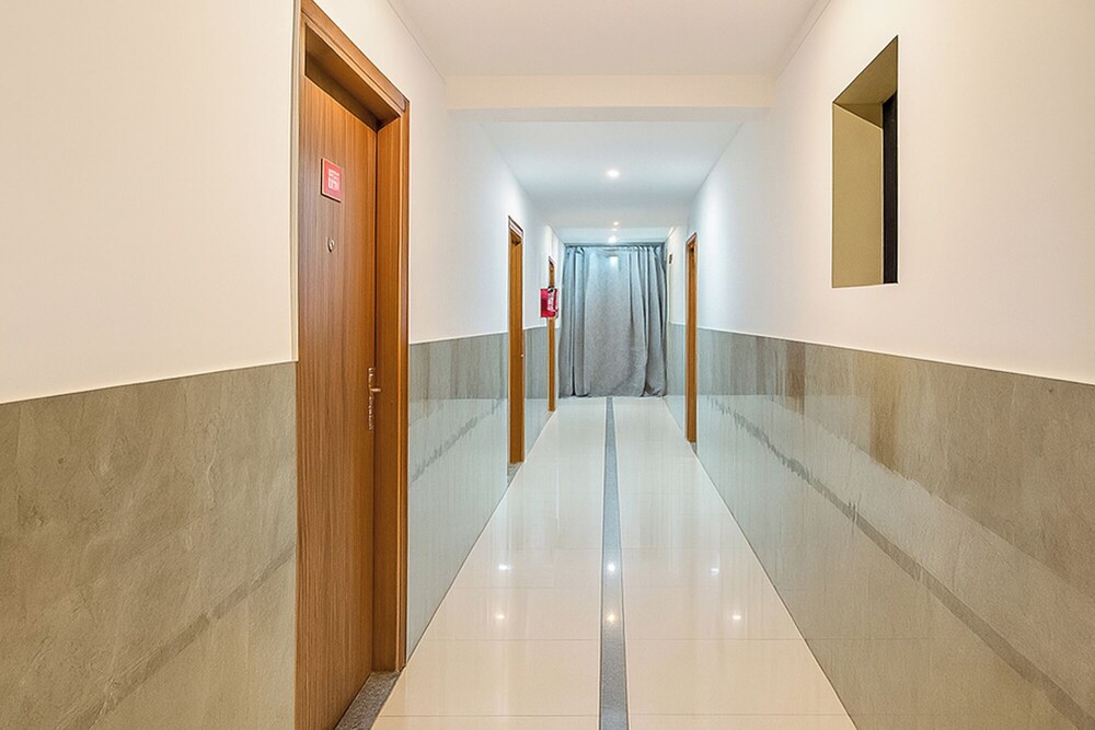 Fabhotel Lime Tree I