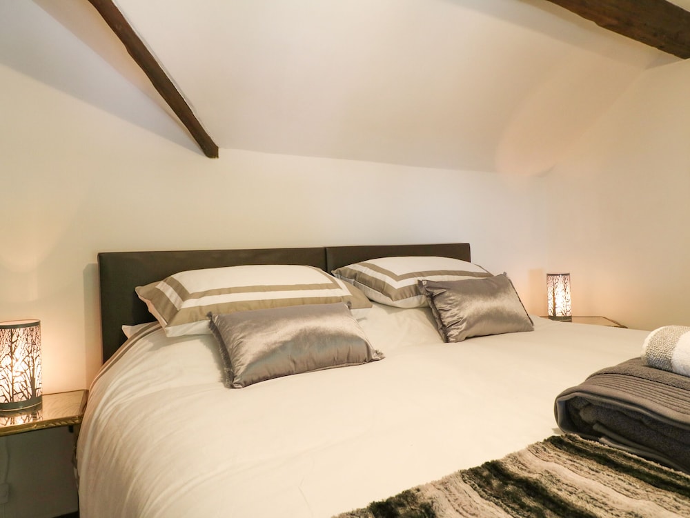 Hoobrook Cottage