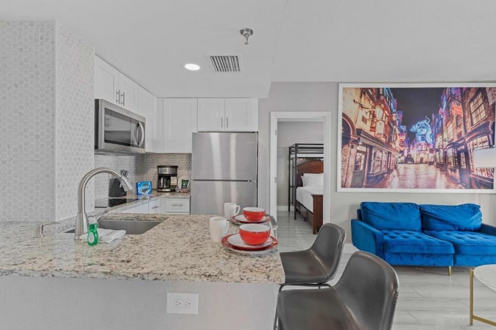 Enclave Swanky