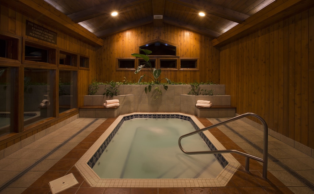 Bob Timberlake Inn at Chetola Resort