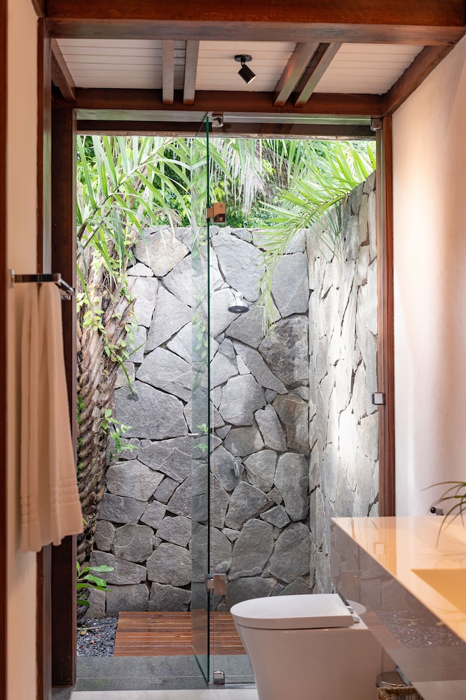 Colibri Beach Villas